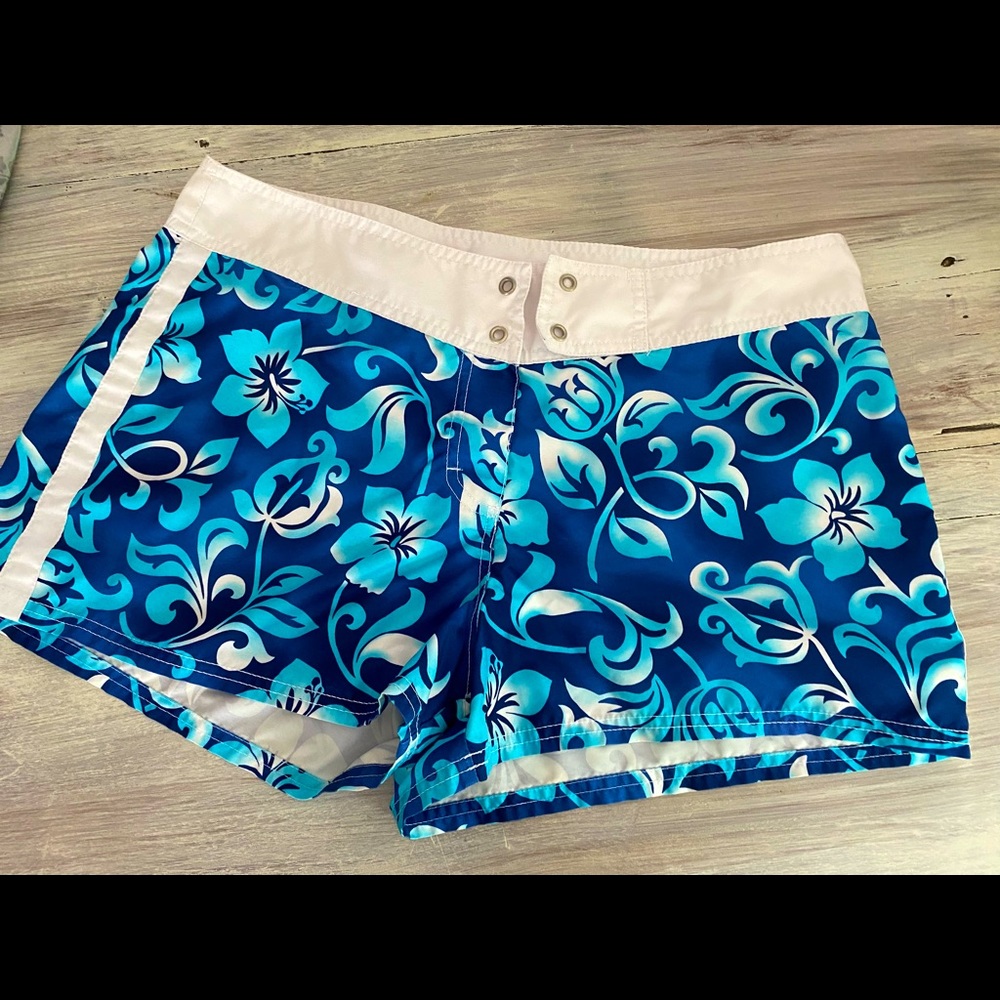 Body Code Ladies Swim Shorts Blue Floral Size 11